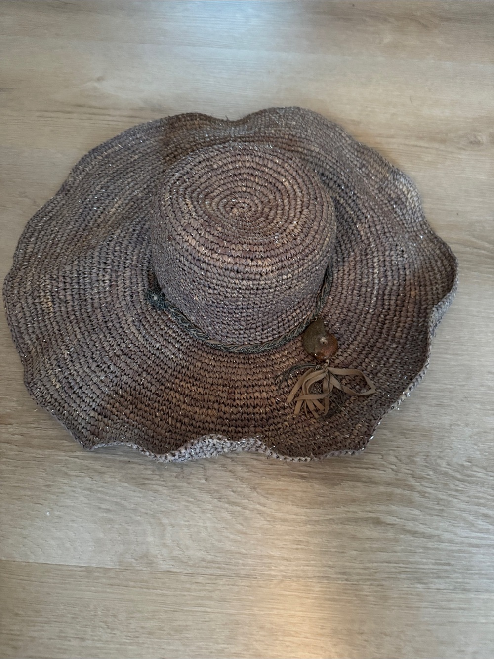 Brown Woven Wide-Brim Sun Hat with Decorative Tie